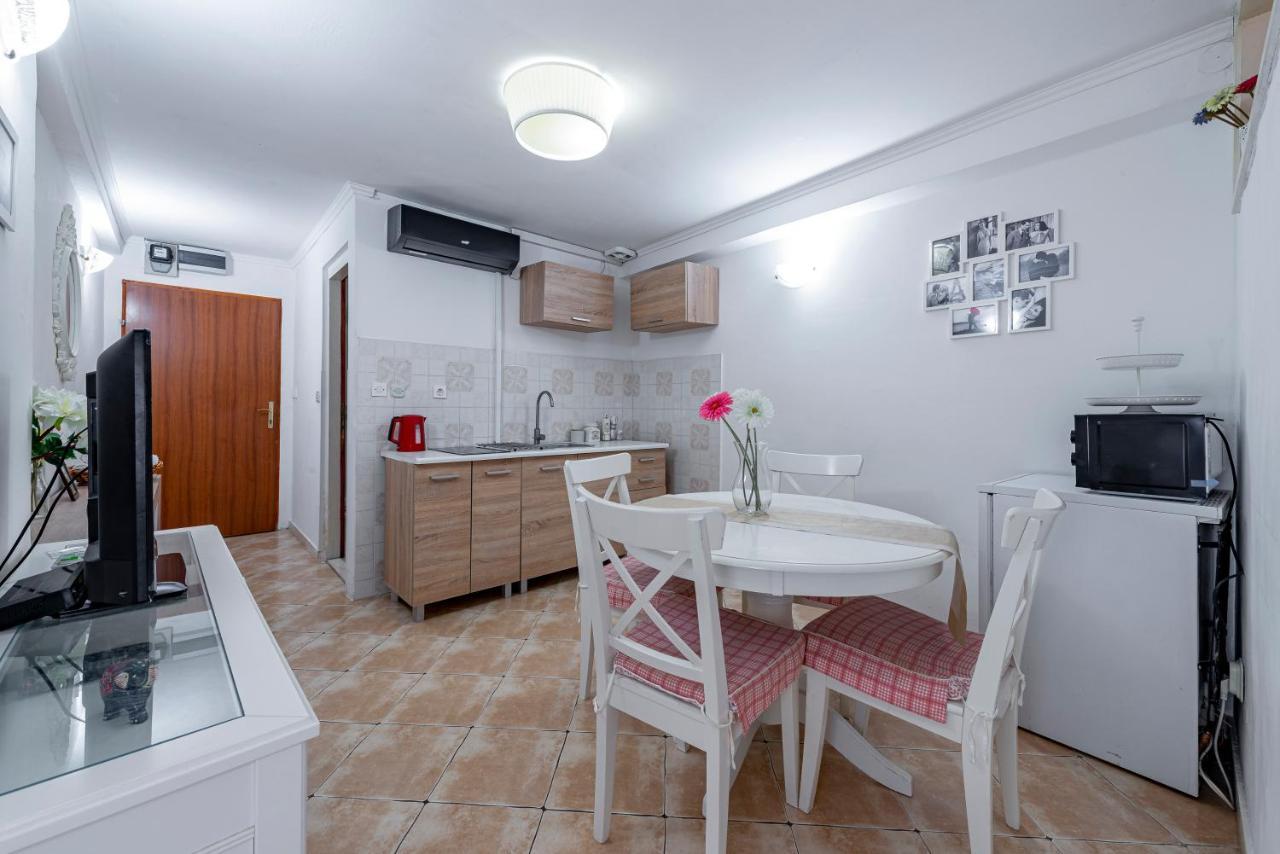 Apartment Vera *