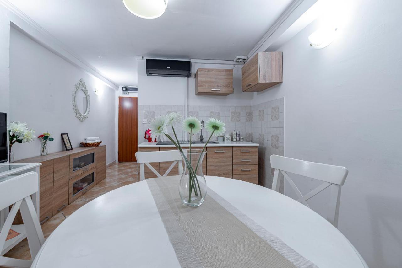 Apartment Vera *
