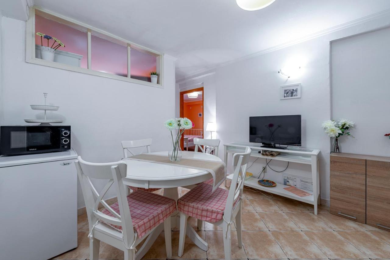Vera Apartment